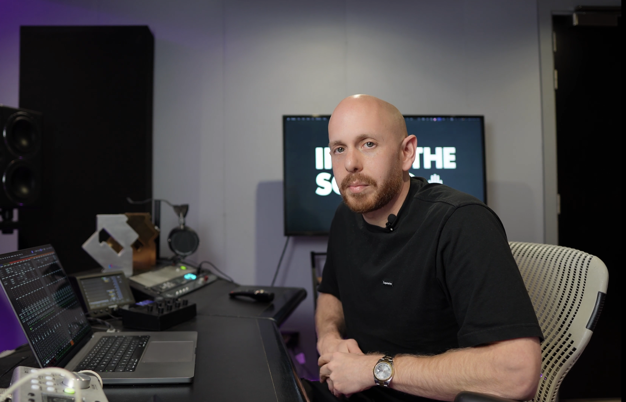 video-section-banner-image